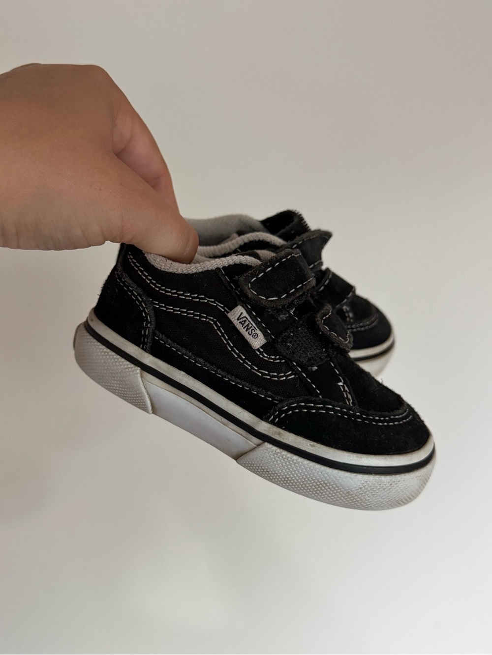 Vans Old Skool V Toddler 4.5 Black White Velcro Skate Sneakers Streetwear Y2K